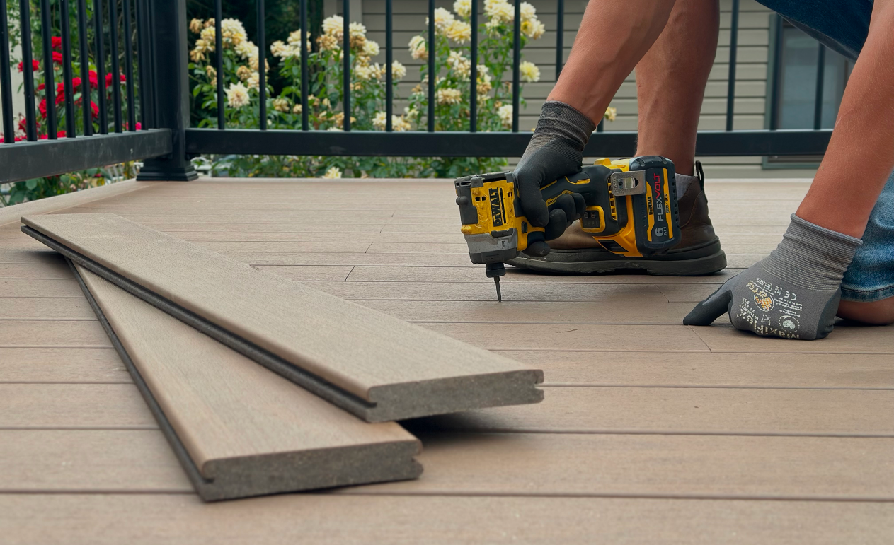 Professional Deck Builders – Custom & Composite Deck Installation