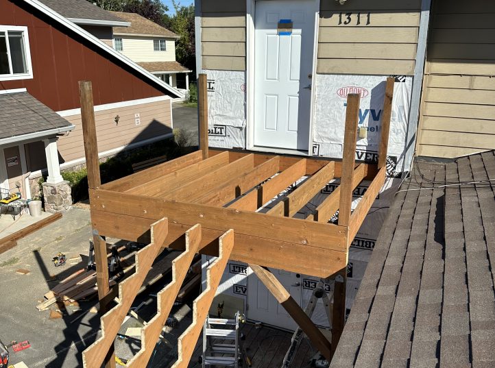 Cedar Balcony Deck with Stair Access 15