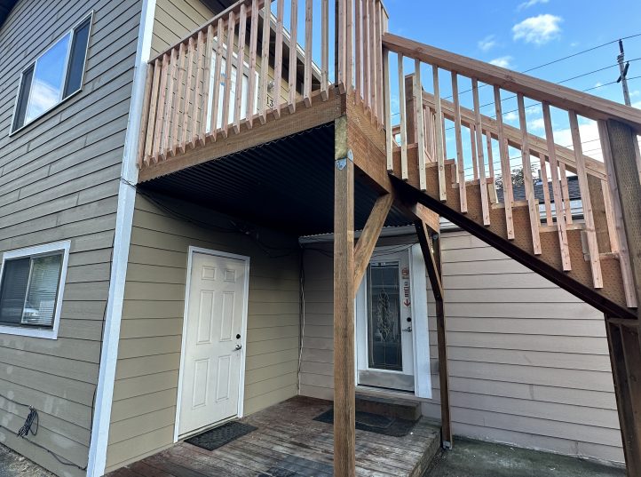 Cedar Balcony Deck with Stair Access 9